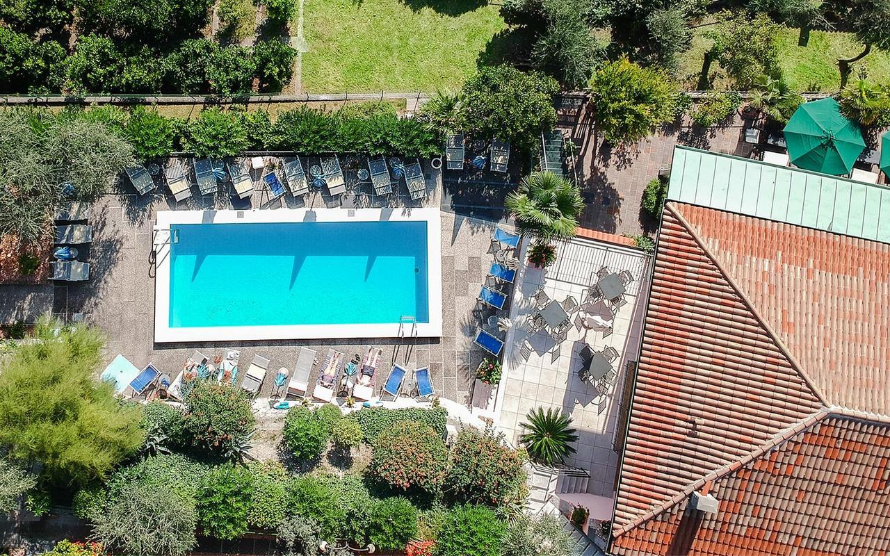 Hotel La Gardenia & Villa Oleandra Лимоне-суль-Гарда Экстерьер фото